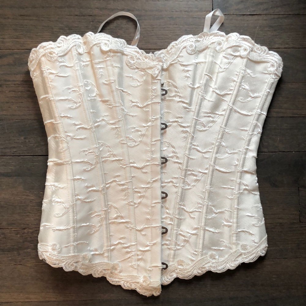 White Lace up Corset